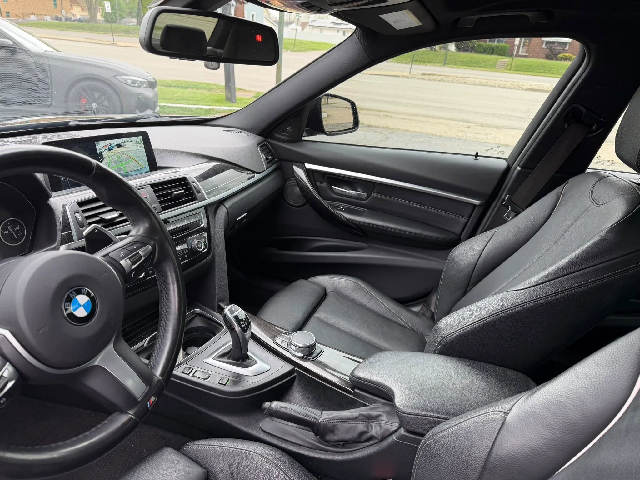 Used 2017 BMW 340i xDrive Sedan AWD/4WD image 16