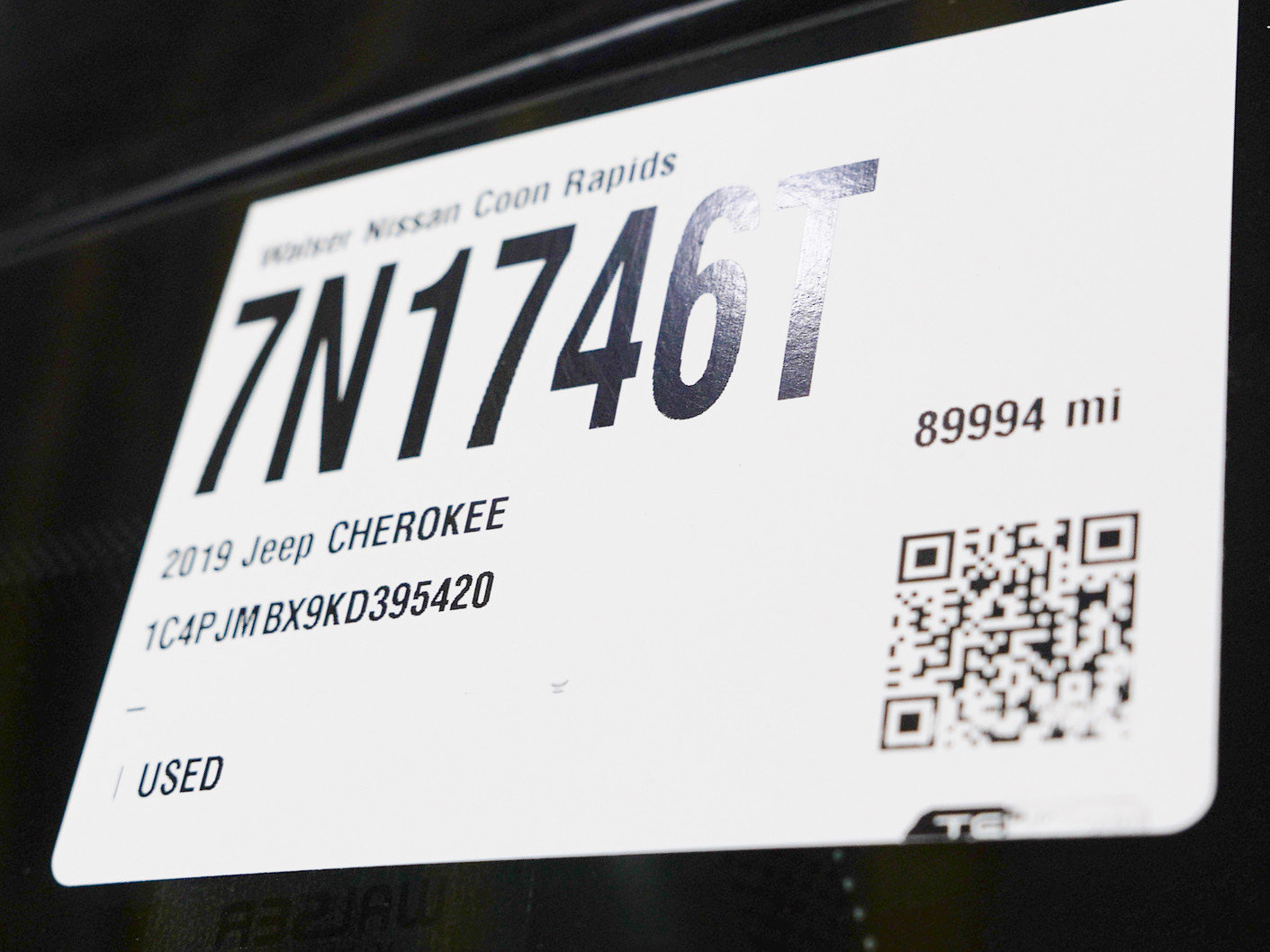 Used 2019 Jeep Cherokee Trailhawk w/ Cold Weather Group image 31