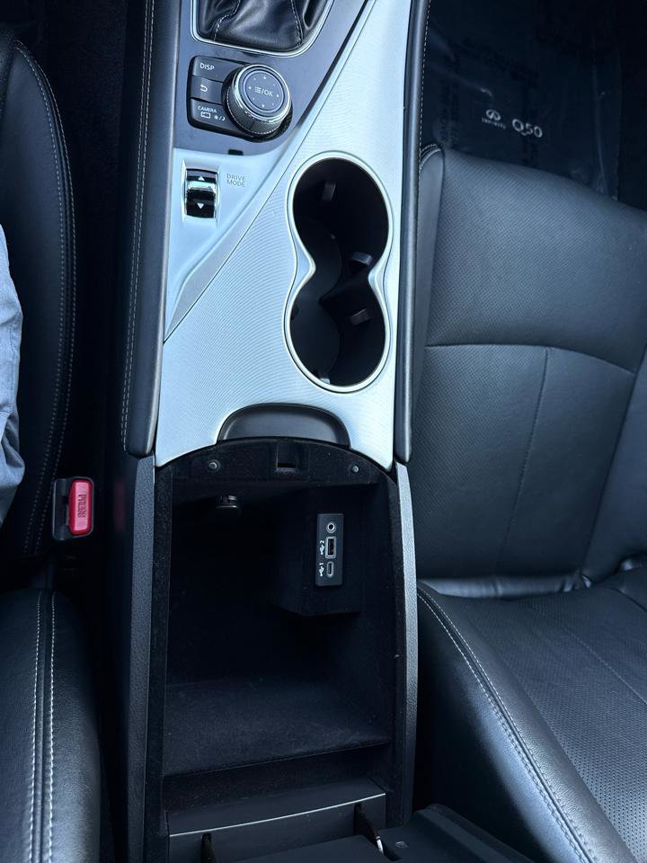 Used 2021 INFINITI Q50 Luxe w/ Seat & Sound Package image 27