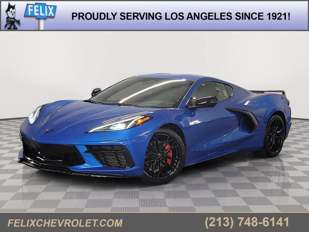 Used 2025 Chevrolet Corvette Stingray Coupe w/ 1LT RWD image 1