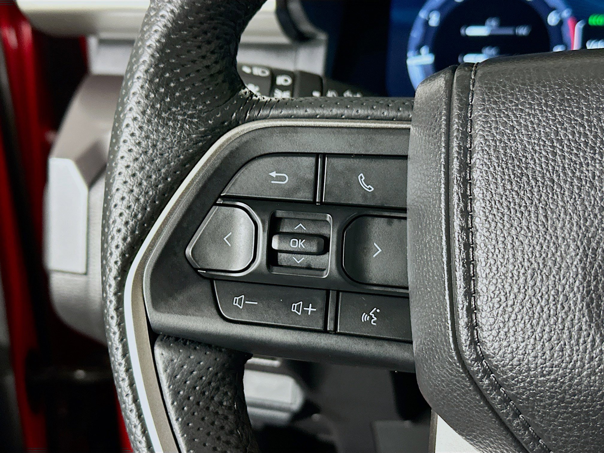 Used 2025 Toyota Tacoma TRD Off-Road w/ TRD Off Road Premium Package image 16