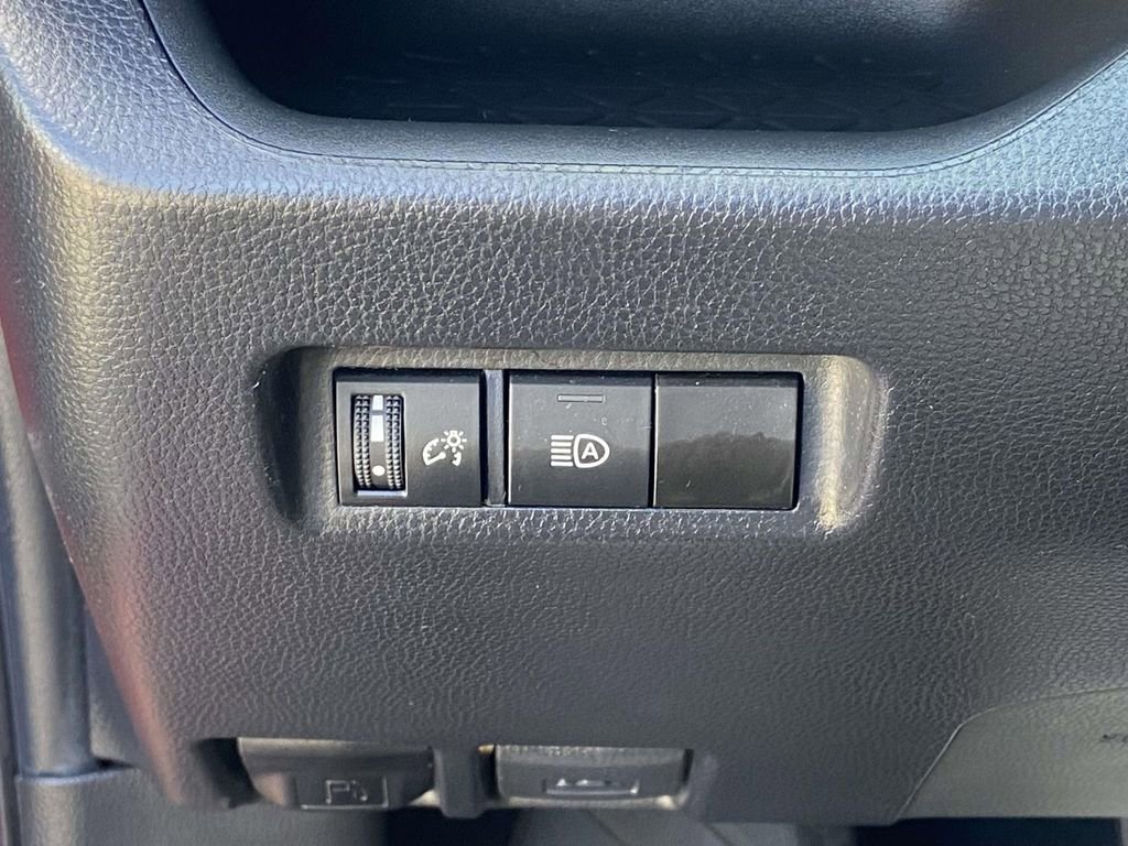 Used 2023 Toyota RAV4 LE image 28