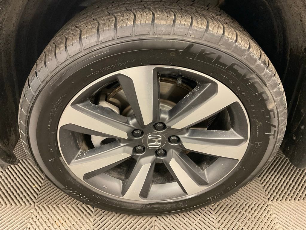 Used 2023 Honda Pilot Touring image 15