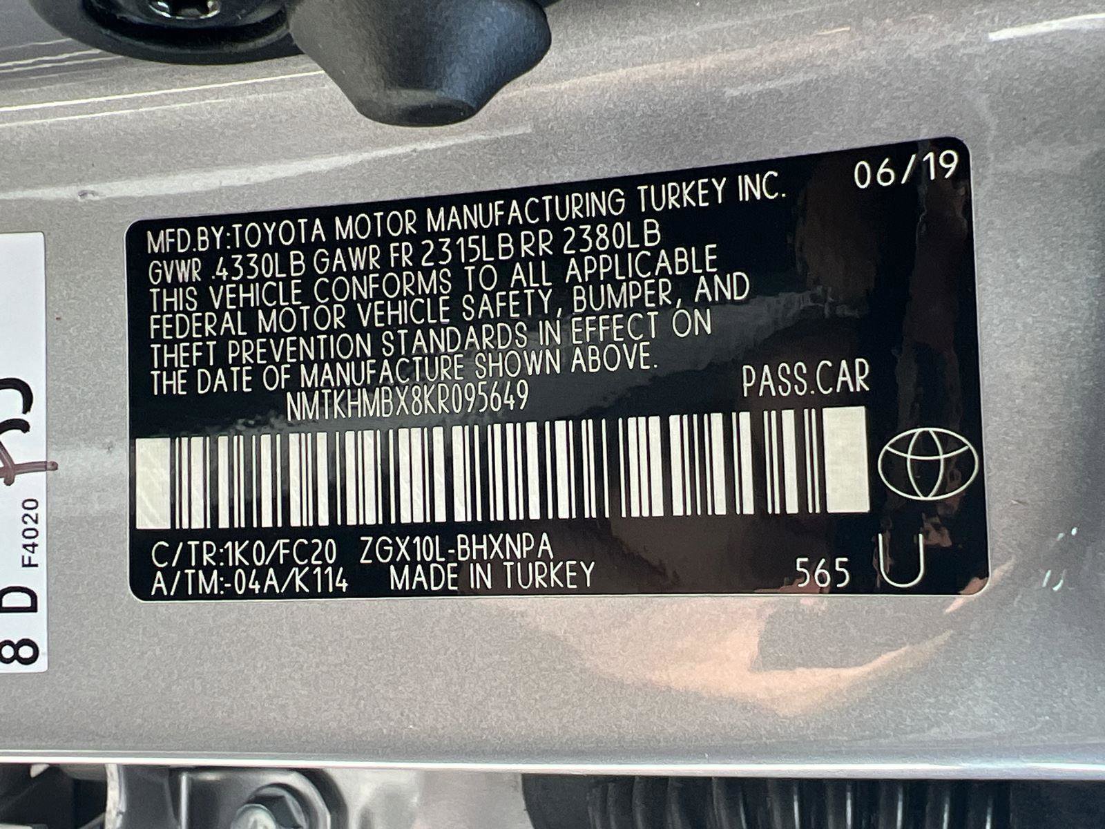 Used 2019 Toyota C-HR LE FWD image 29