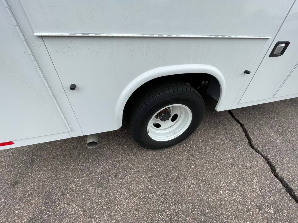 New 2024 Ford E-350 and Econoline 350 Super Duty w/ Power Windows & Locks Group image 11