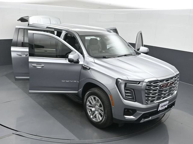 Used 2025 GMC Yukon XL Denali AWD/4WD image 54