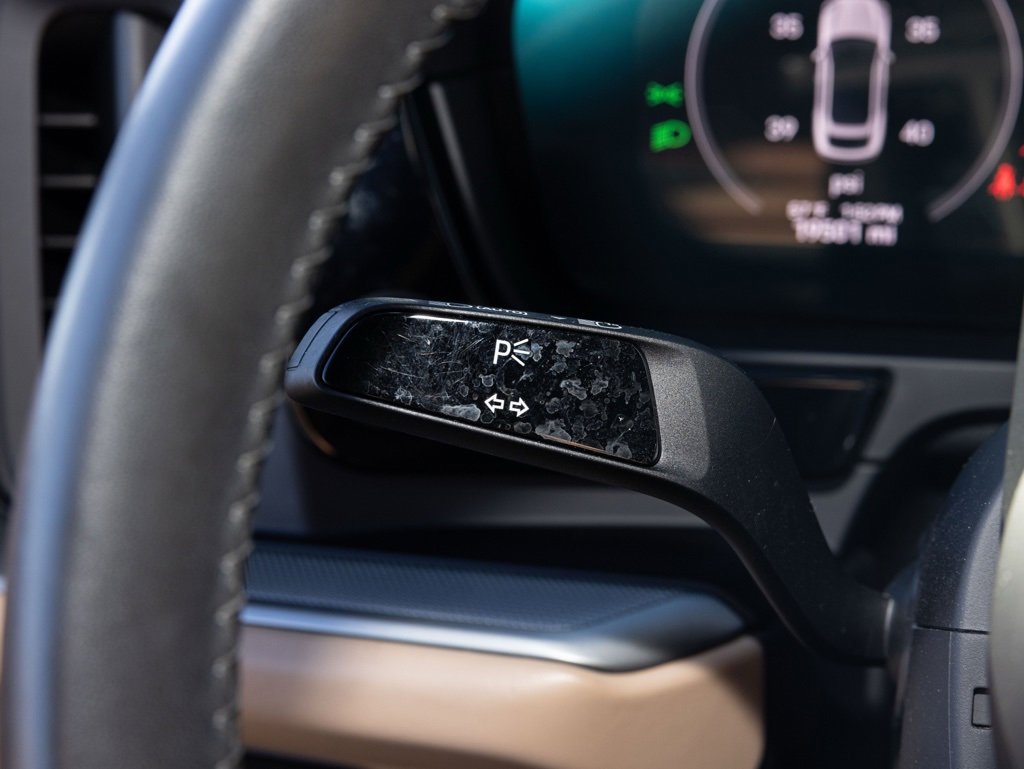 Used 2024 Porsche Cayenne Coupe image 35