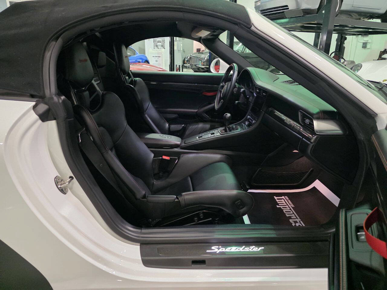 Used 2019 Porsche 911 Speedster RWD image 21