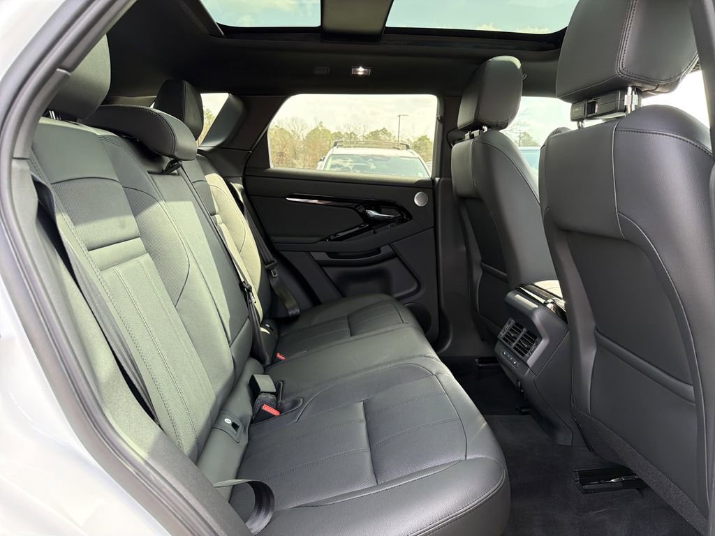 Used 2025 Land Rover Range Rover Evoque Dynamic SE image 14