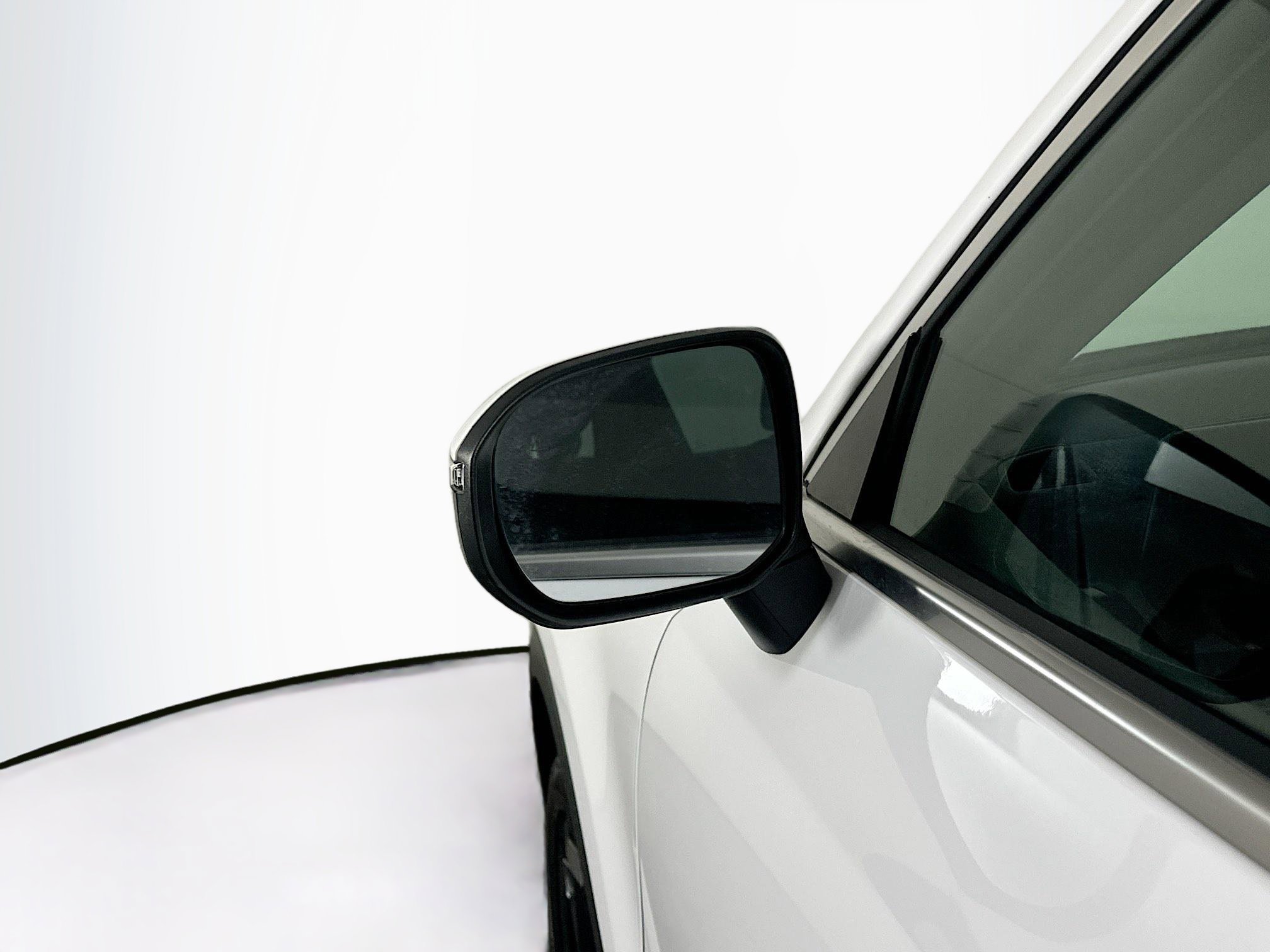 Used 2025 Kia Telluride S image 16