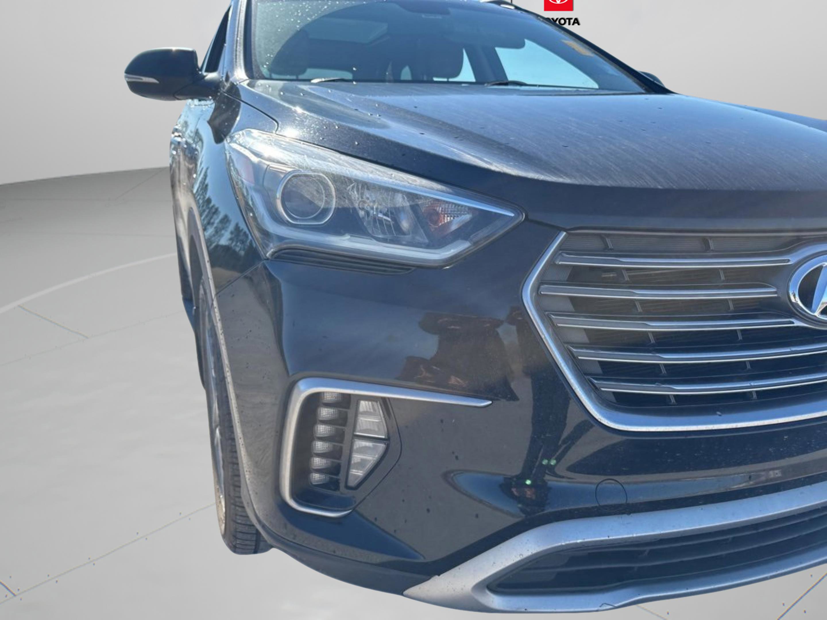 Used 2018 Hyundai Santa Fe SE image 45