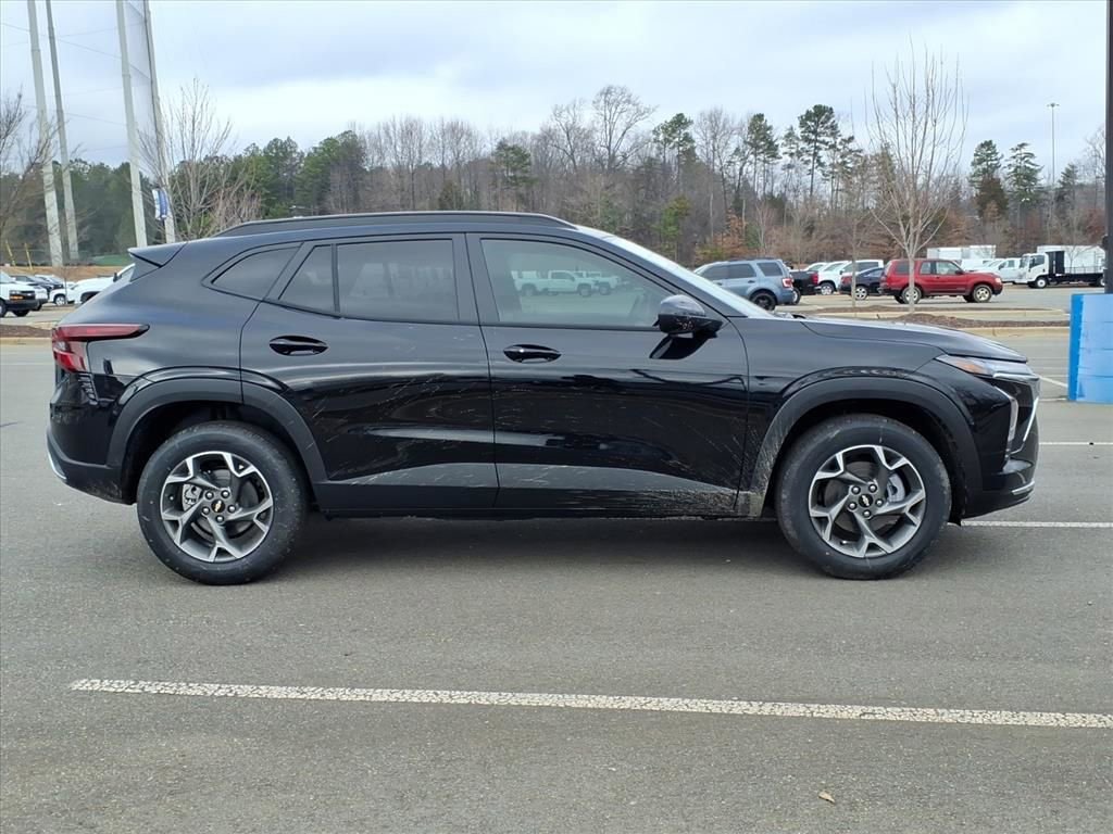 New 2026 Chevrolet Trax LT w/ Driver Confidence Package image 24