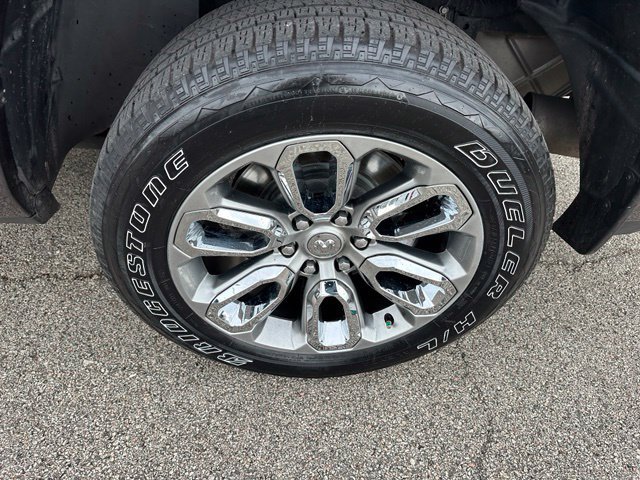 Used 2023 RAM 1500 Laramie AWD/4WD image 8
