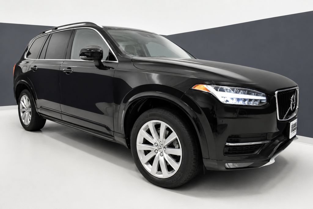 Used 2016 Volvo XC90 T6 Momentum w/ Momentum Plus Package AWD/4WD image 6