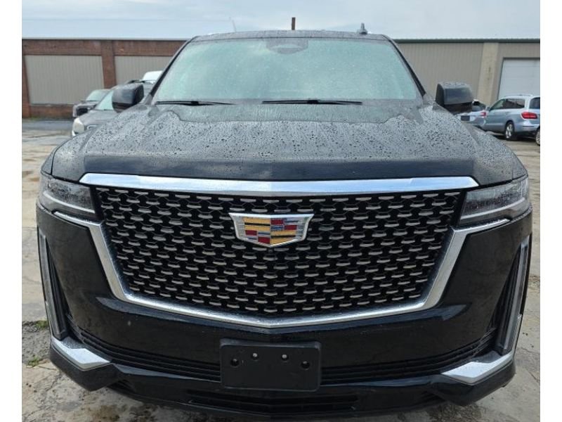 Used 2024 Cadillac Escalade Premium Luxury w/ LPO, Floor Liner Package AWD/4WD image 2