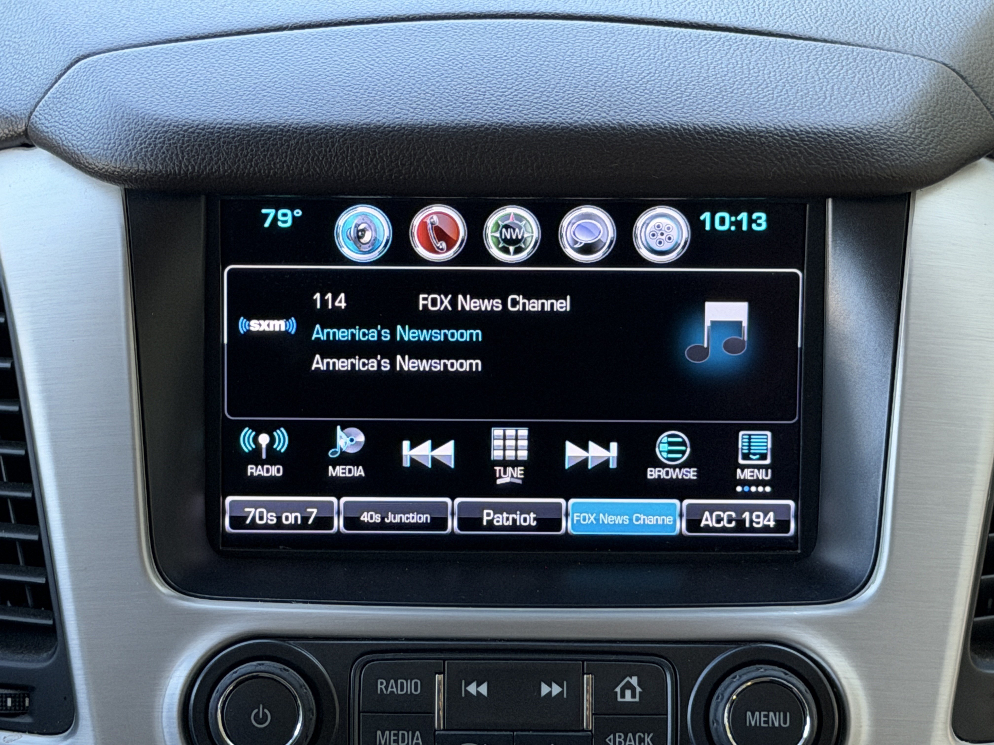 Used 2018 GMC Yukon SLT w/ Premium Edition RWD image 14