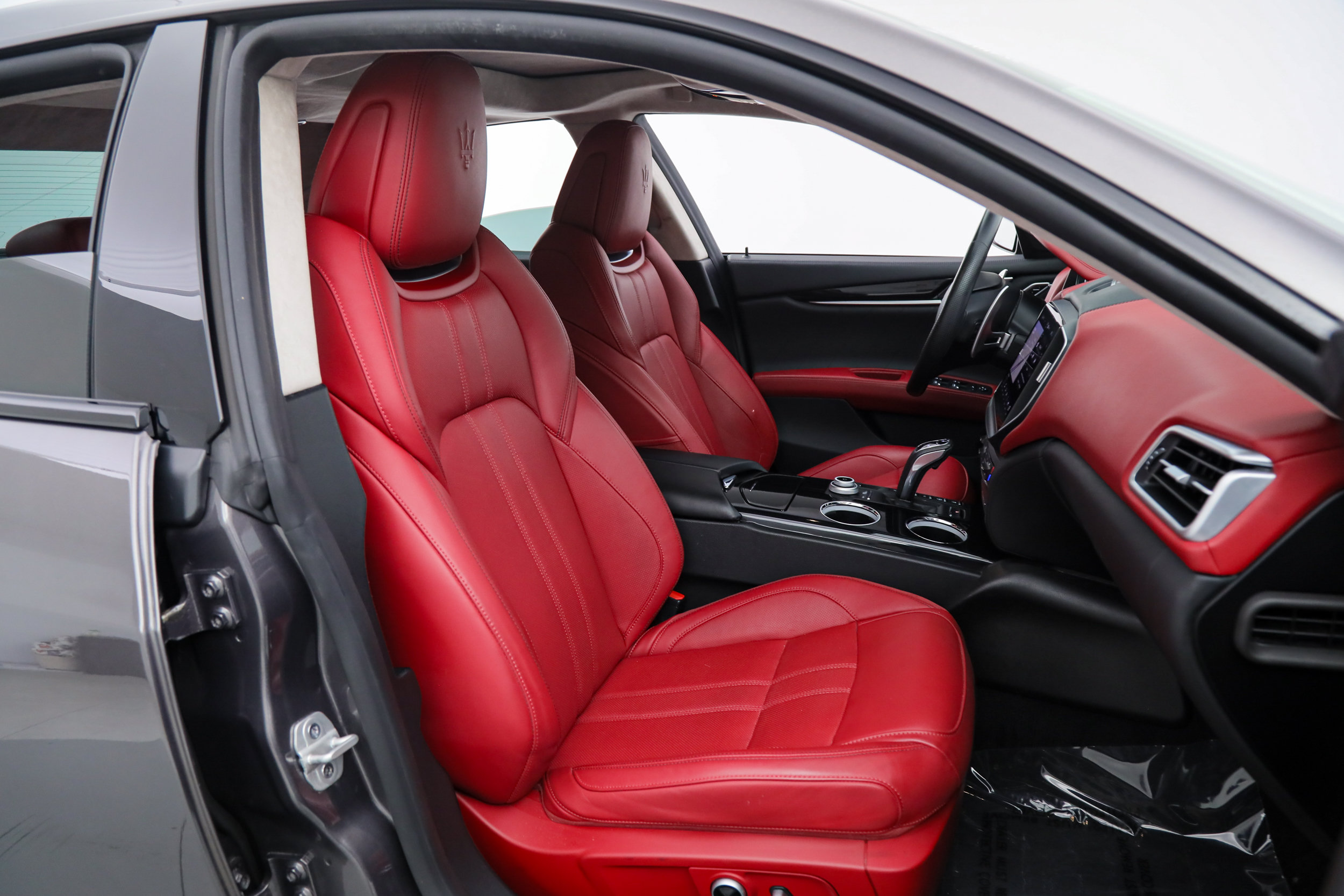 Certified 2023 Maserati Ghibli Modena RWD image 12