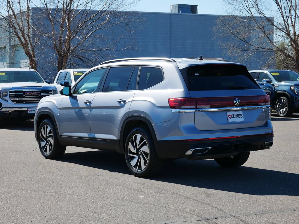 Used 2025 Volkswagen Atlas SE AWD/4WD image 8