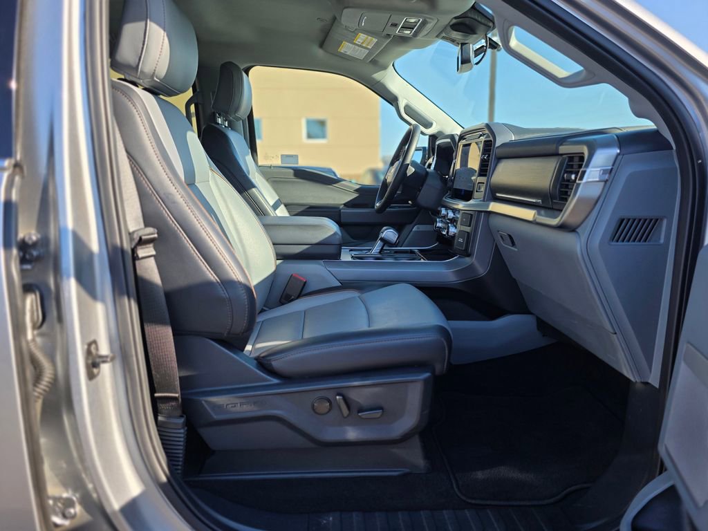 Used 2025 Ford F150 Lariat w/ Equipment Group 501A Mid AWD/4WD image 10