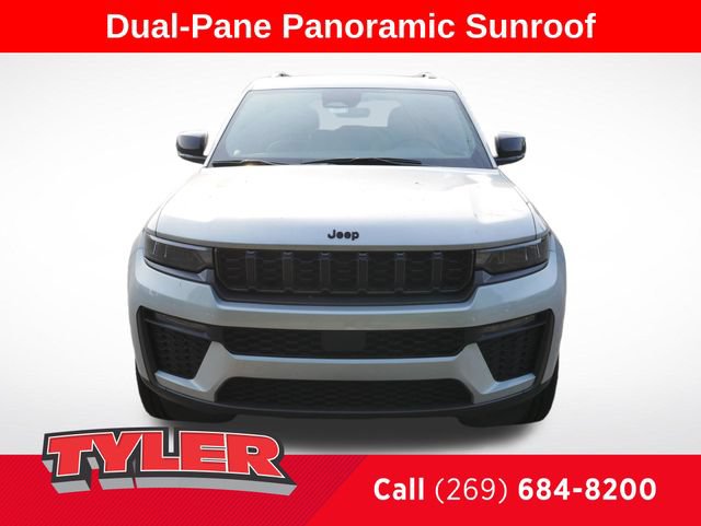 New 2026 Jeep Grand Cherokee Limited w/ Limited Altitude Package AWD/4WD image 2