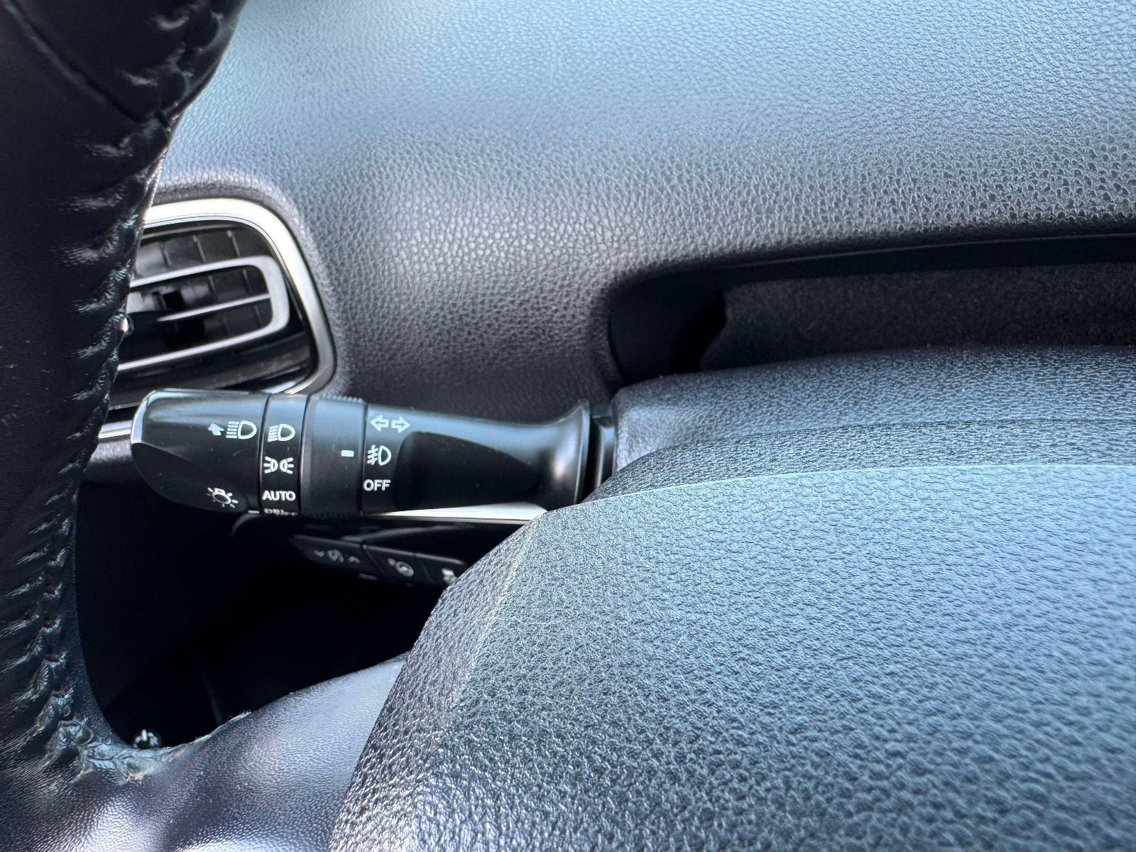 Used 2019 Toyota Prius XLE w/ Advanced Technology Package image 38