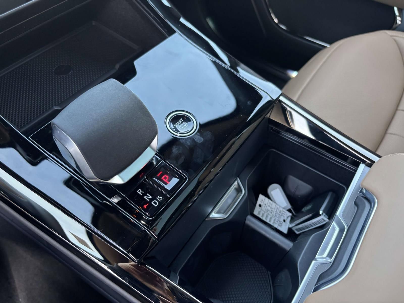 New 2026 Land Rover Range Rover Sport SE image 18