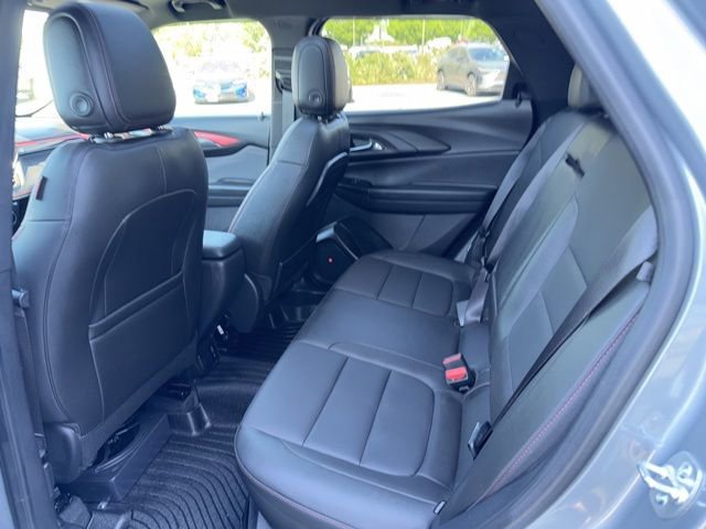 Used 2025 Chevrolet TrailBlazer RS w/ Convenience Package AWD/4WD image 6