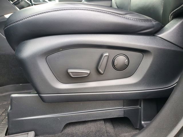 Certified 2023 Ford Explorer XLT w/ Equipment Group 202A image 6