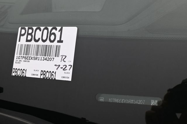 Used 2024 GMC Canyon AT4X AWD/4WD image 23