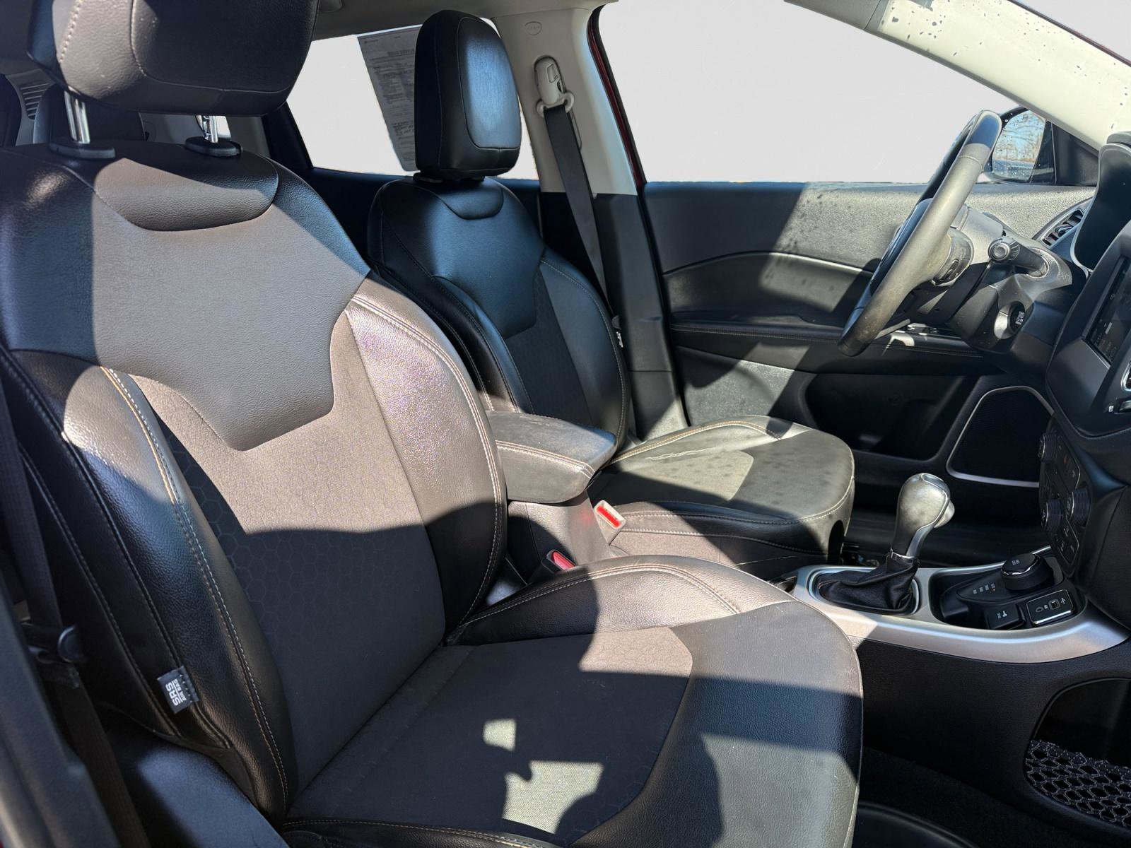 Used 2021 Jeep Compass Latitude AWD/4WD image 15