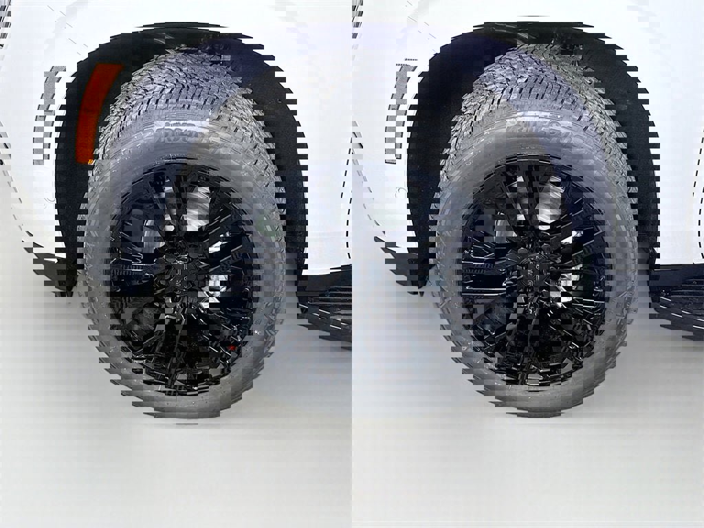 New 2026 GMC Yukon XL Elevation w/ LPO, Elevation Black Package image 27