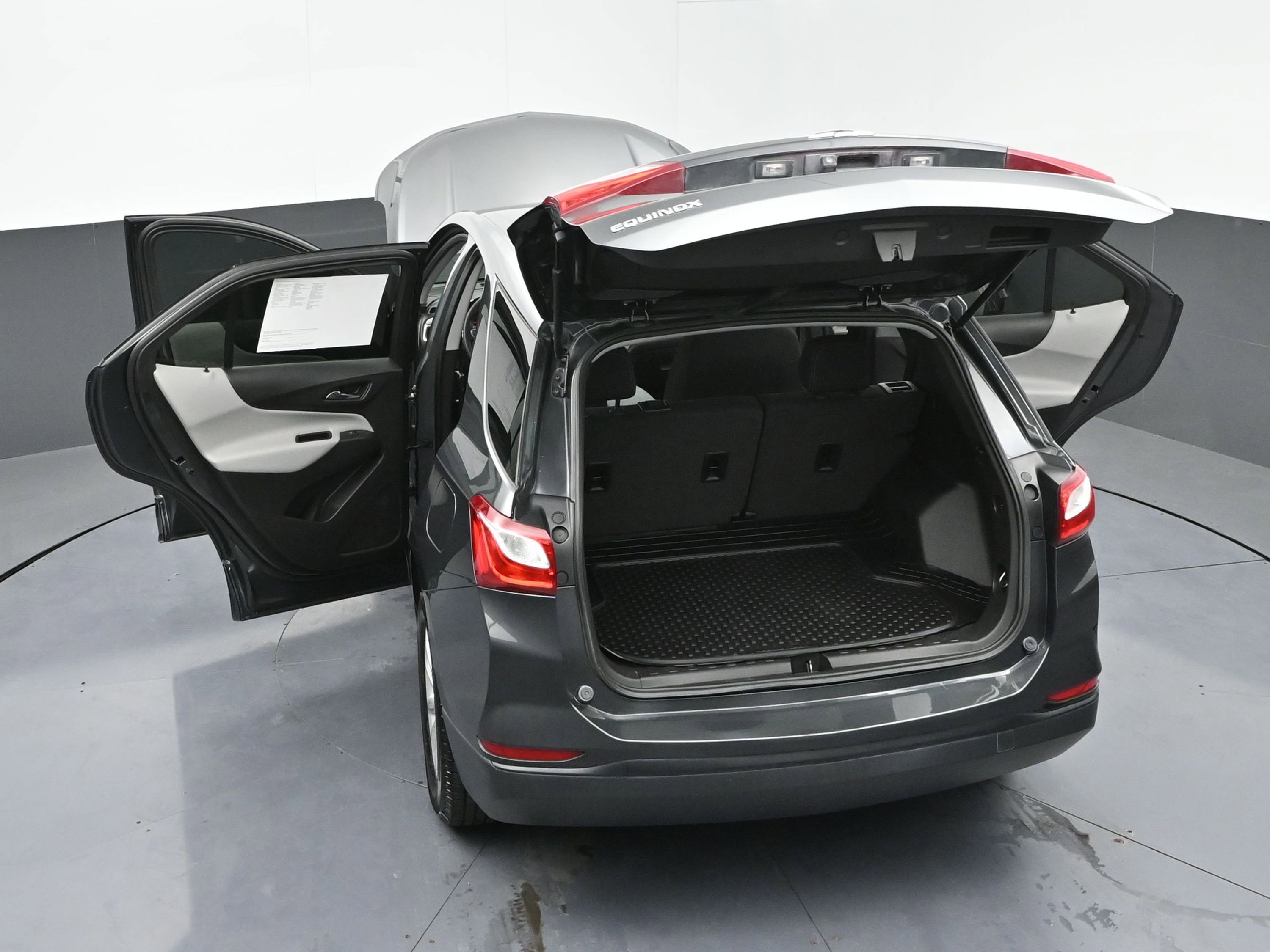 Used 2021 Chevrolet Equinox LS w/ LS Convenience Package image 49