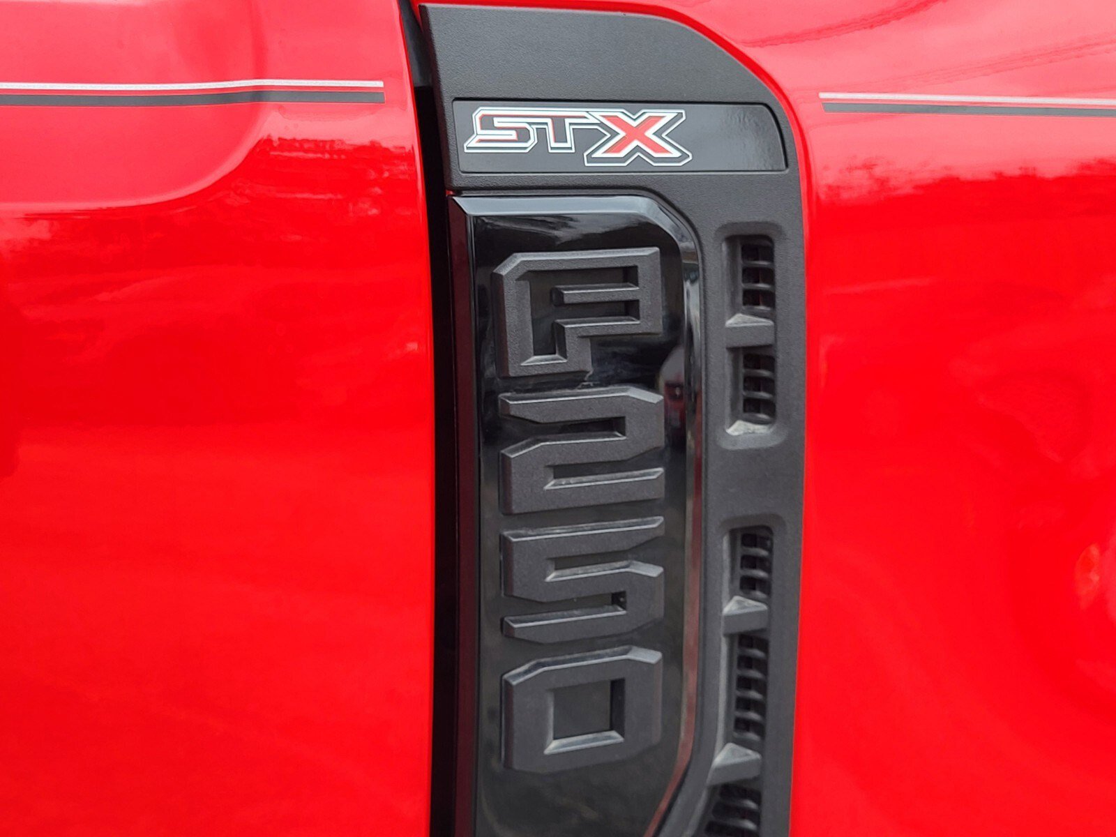 Used 2025 Ford F250 XL w/ STX Appearance Package image 12