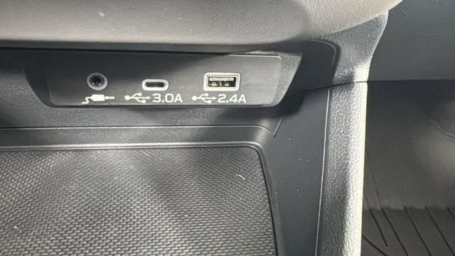 Certified 2025 Subaru Crosstrek 2.0i Premium image 31
