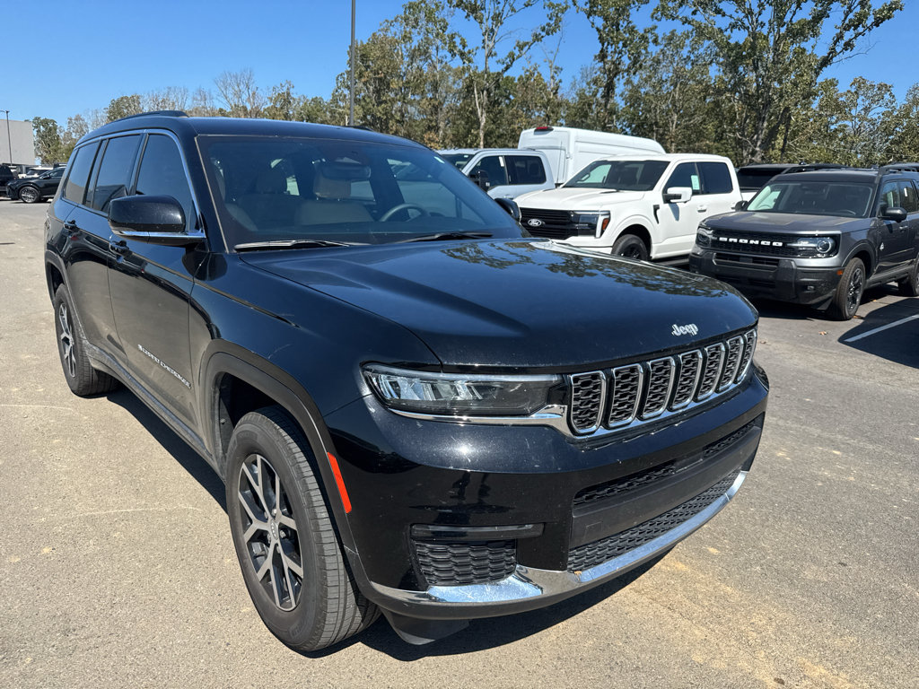 Used 2024 Jeep Grand Cherokee L Limited w/ Trailer Tow Package AWD/4WD image 3