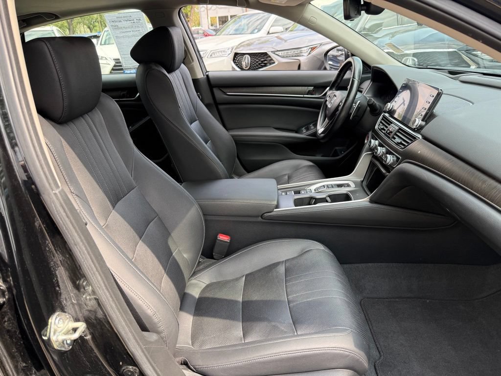 Used 2020 Honda Accord Touring image 17