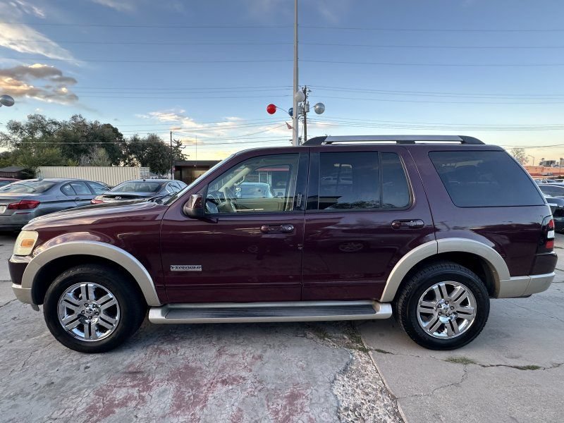 Used 2006 Ford Explorer Eddie Bauer RWD image 4