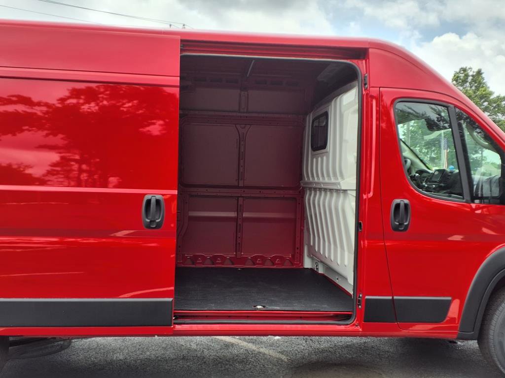 New 2025 RAM ProMaster 2500 w/ Power Group image 23