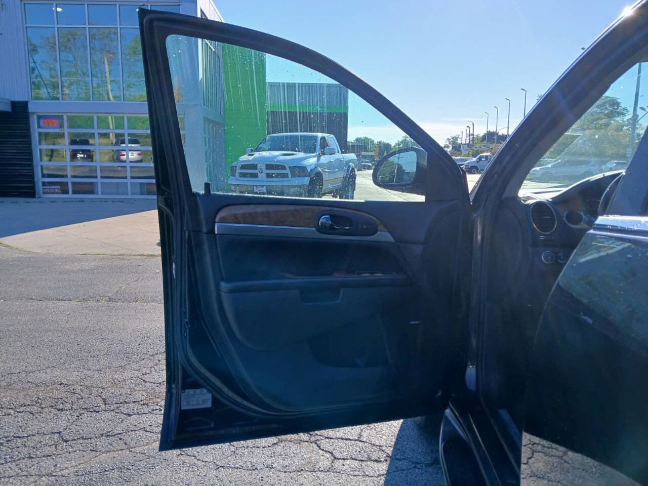 Used 2011 Buick Enclave CXL w/ Trailering Provision Package image 16