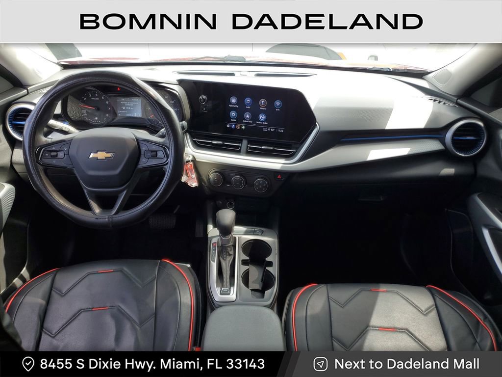 Used 2025 Chevrolet Trax LS image 12