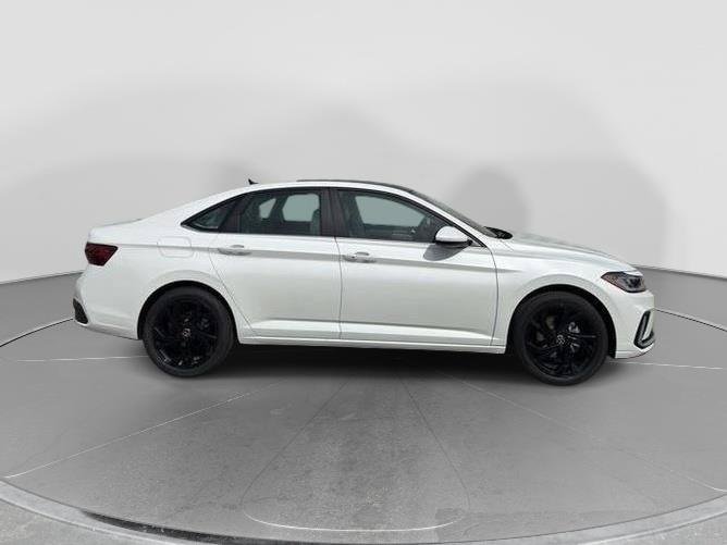 New 2026 Volkswagen Jetta SE