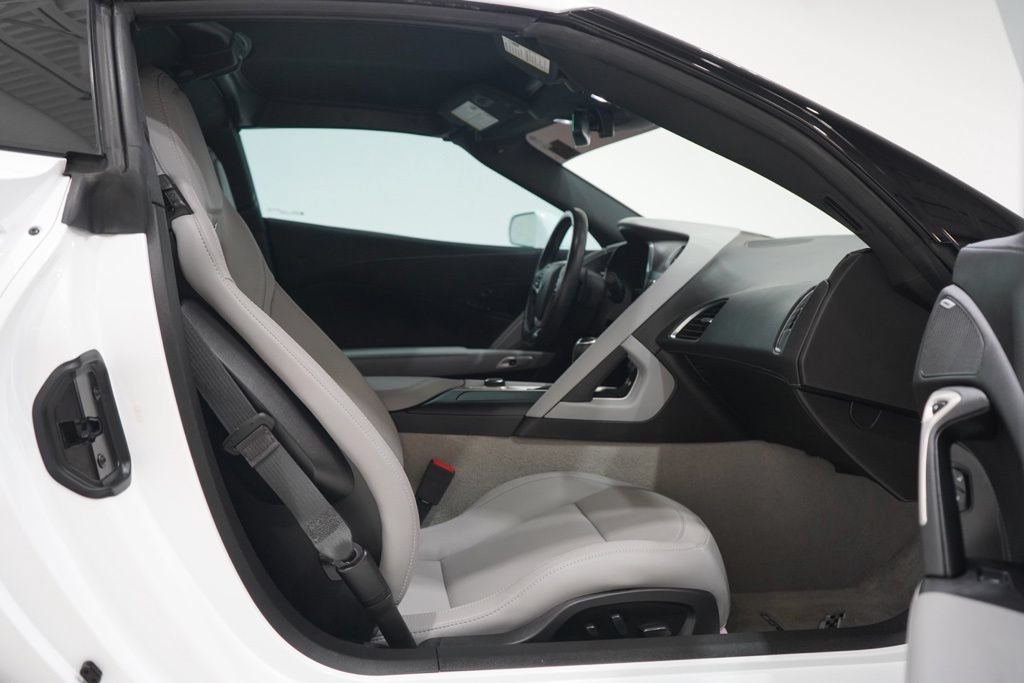 Used 2018 Chevrolet Corvette Grand Sport RWD image 22