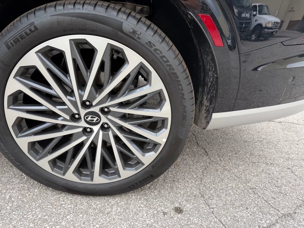 Used 2026 Hyundai Palisade Calligraphy AWD/4WD image 5