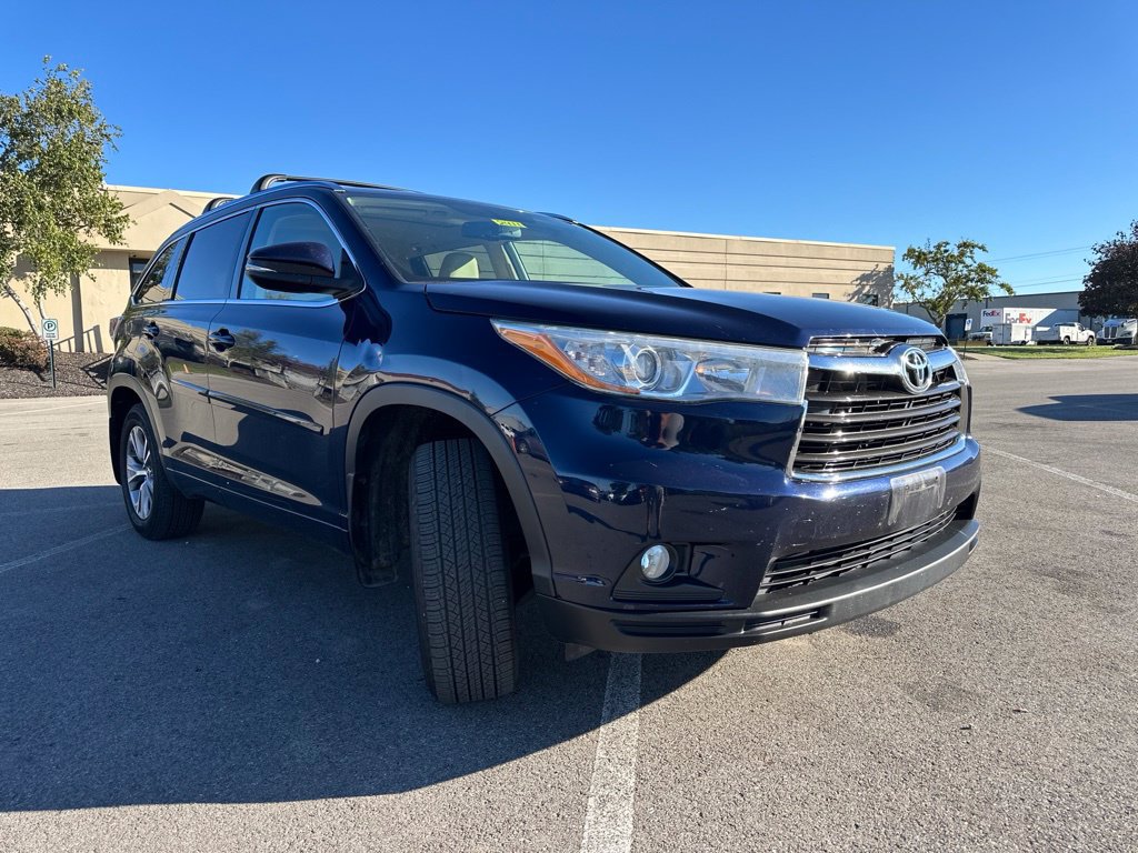 Used 2015 Toyota Highlander XLE AWD/4WD image 13