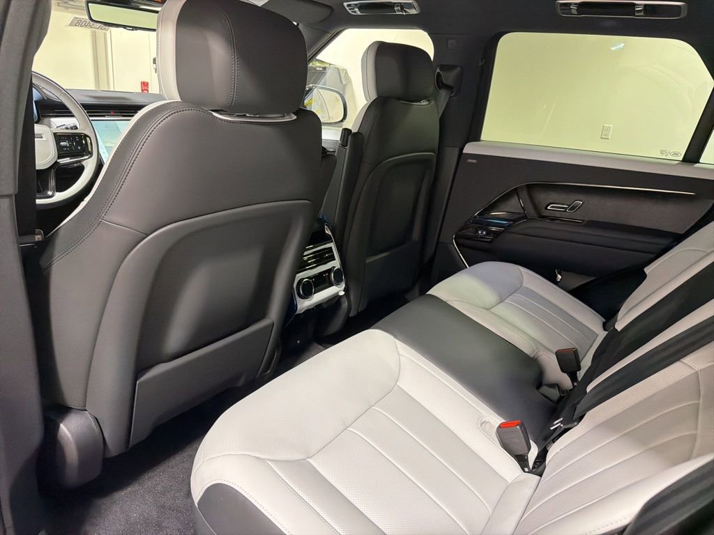 New 2026 Land Rover Range Rover Sport Dynamic SE AWD/4WD image 20