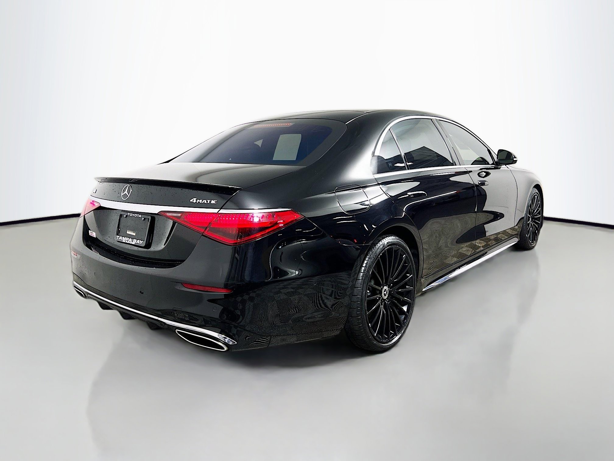 Used 2021 Mercedes-Benz S 580 4MATIC Sedan image 4