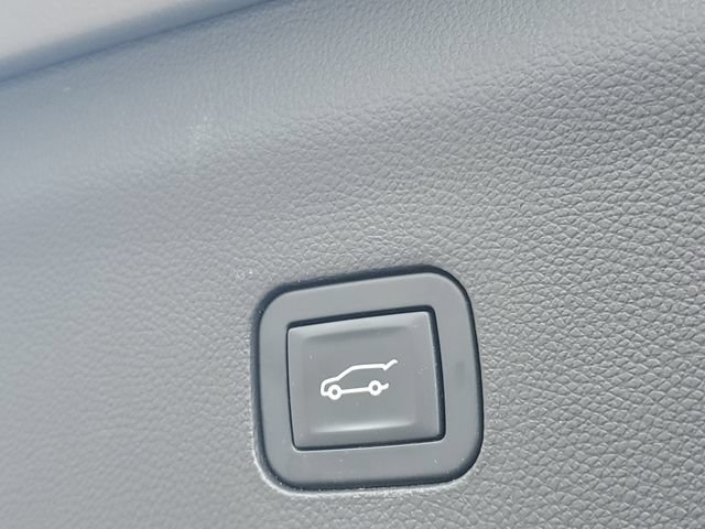 Certified 2018 Buick Enclave Avenir w/ Avenir Technology Package FWD image 8