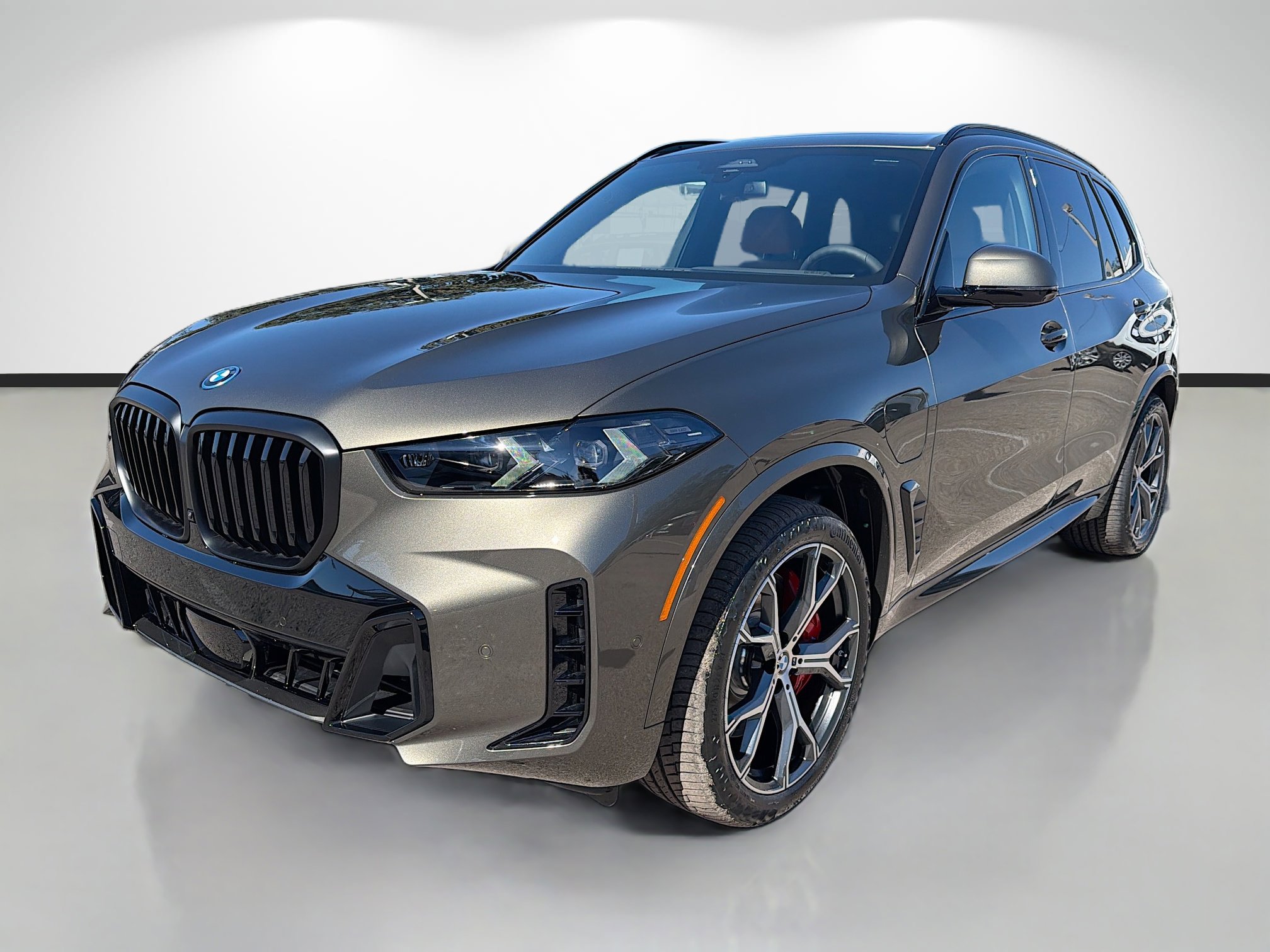 New 2026 BMW X5 xDrive50e w/ M Sport Package image 7