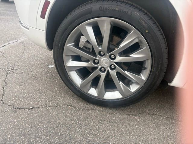 Certified 2021 Buick Envision Avenir w/ Technology Package II image 24