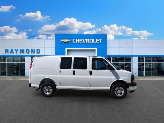 New 2025 Chevrolet Express 3500 w/ Driver Convenience Package RWD image 2